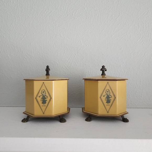 Vintage Lucite Empire Dresser/Vanity Set- Full Set - Picture 2 of 11